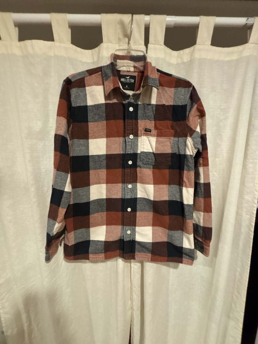 Hollister Men's Long Sleeve Button-Up Plaid Flannel Shirt